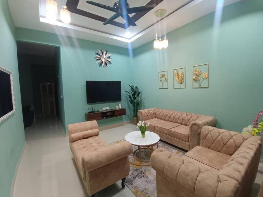 3Bedrooms,2Bath, Wifi, Netflix,Toileteries,Aircond クアラ・トレンガヌ エクステリア 写真